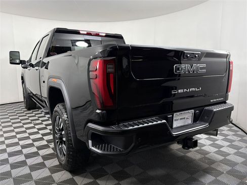 New 2026 GMC Sierra 2500 Denali Ultimate AWD/4WD image 4