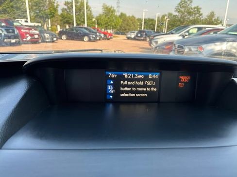 Used 2015 Subaru Forester 2.5i Premium AWD/4WD image 9