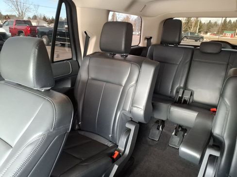 Certified 2022 Ford Expedition XLT image 13