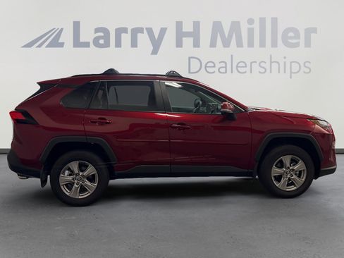 Certified 2025 Toyota RAV4 XLE w/ Convenience Package AWD/4WD image 6
