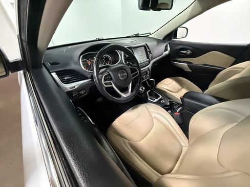 Used 2017 Jeep Cherokee Limited AWD/4WD image 58