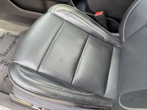 Used 2022 GMC Yukon Denali image 17