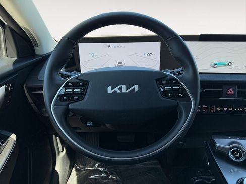 Used 2024 Kia EV6 Light AWD/4WD image 13