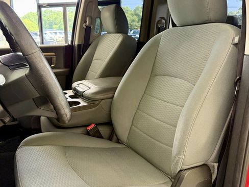 Used 2017 RAM 1500 Classic SLT RWD image 13