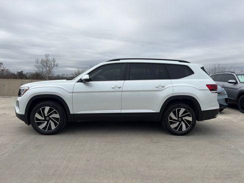 New 2026 Volkswagen Atlas SE FWD image 4