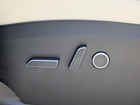 Used 2022 Tesla Model X Plaid AWD/4WD image 27