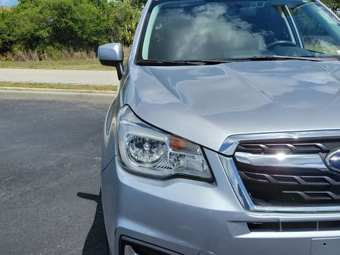 Used 2018 Subaru Forester 2.5i Premium AWD/4WD image 7