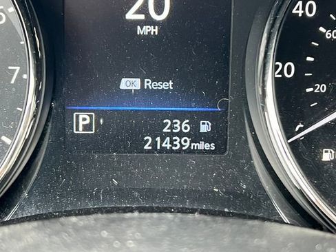 Used 2021 Nissan Rogue Sport SV image 6