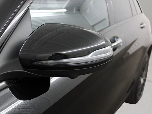 Used 2022 Mercedes-Benz GLC 300 image 11