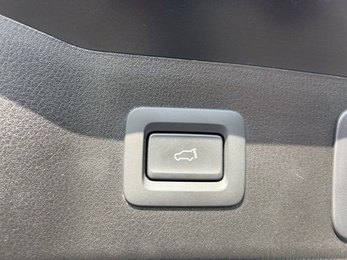 Certified 2025 MAZDA CX-5 Signature image 29