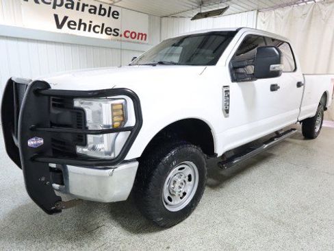 Used 2018 Ford F250 XL w/ Power Equipment Group image 2