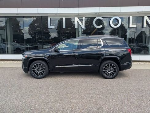 Used 2023 GMC Acadia Denali w/ Black Diamond Edition FWD image 3