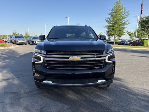 Used 2022 Chevrolet Tahoe LT w/ Luxury Package AWD/4WD image 10