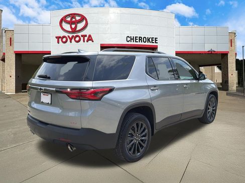Used 2023 Chevrolet Traverse RS w/ LPO, Floor Liner Package FWD image 5