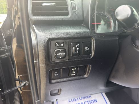 Used 2020 Toyota 4Runner Limited RWD image 13