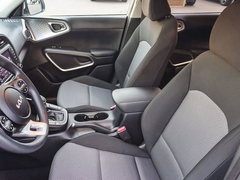 Used 2024 Kia Soul LX w/ Option Group 015 image 35