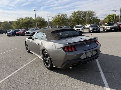 Certified 2025 Ford Mustang Premium RWD image 5