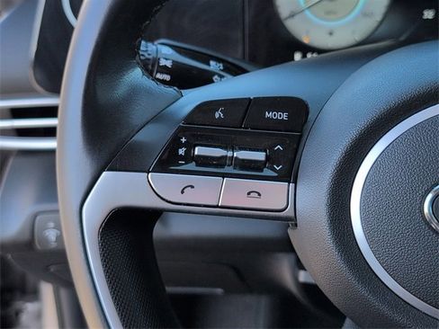 Used 2022 Hyundai Elantra Limited w/ Cargo Package image 26