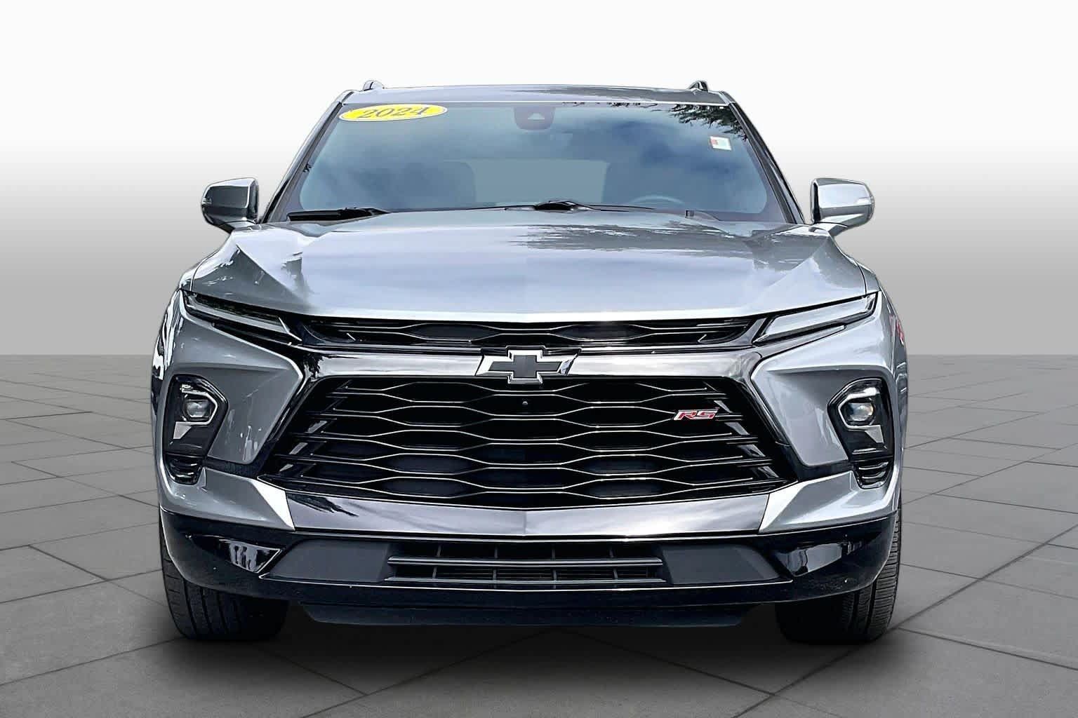 Used 2024 Chevrolet Blazer RS w/ Driver Confidence II Package FWD image 4