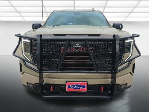 Used 2022 GMC Sierra 1500 AT4X image 4