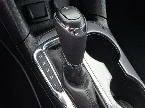 Used 2017 Chevrolet Cruze LT w/ Convenience Package image 18