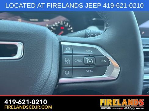 Used 2023 Jeep Compass Limited image 22