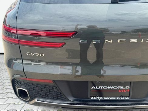 Used 2025 Genesis GV70 2.5T AWD/4WD image 37
