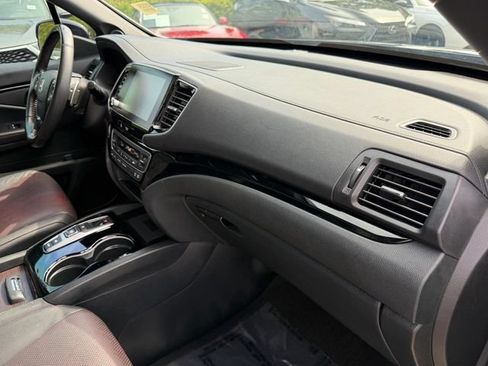 Used 2023 Honda Ridgeline Black Edition image 19
