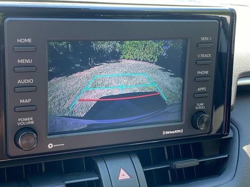 Used 2021 Toyota RAV4 LE AWD/4WD image 23