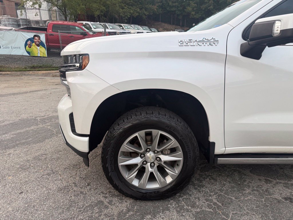 Used 2019 Chevrolet Silverado 1500 High Country w/ Technology Package AWD/4WD image 10