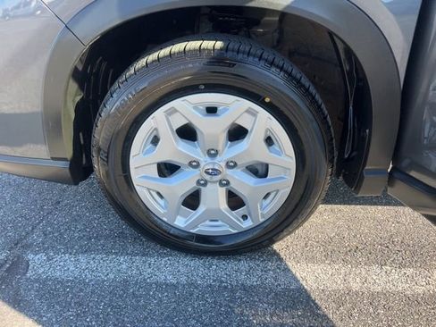 Used 2022 Subaru Forester image 25