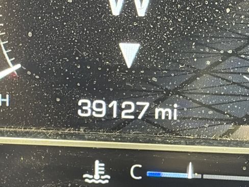 Certified 2022 GMC Yukon XL SLE w/ Max Trailering Package image 5