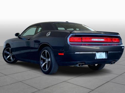 Used 2014 Dodge Challenger R/T image 12