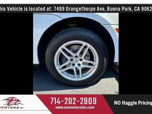 Used 2017 Porsche Macan AWD/4WD image 55