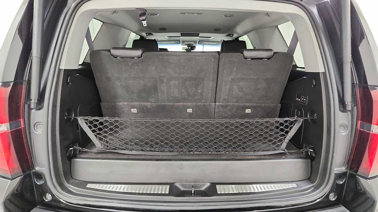 Used 2017 Chevrolet Tahoe Premier AWD/4WD image 29
