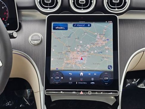 New 2025 Mercedes-Benz C 300 4MATIC Sedan image 33