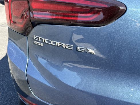 New 2026 Buick Encore GX Sport Touring image 8