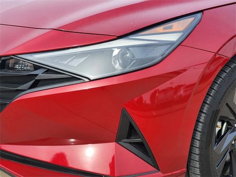 Certified 2023 Hyundai Elantra SEL w/ Cargo Package image 5