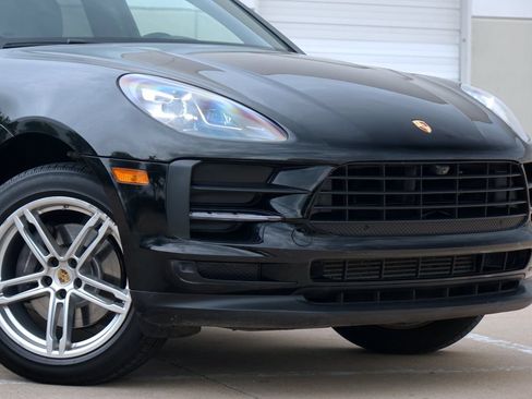 Used 2019 Porsche Macan AWD/4WD image 17