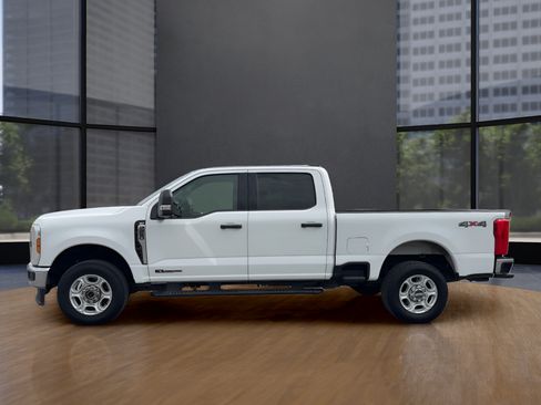 Used 2025 Ford F250 XLT AWD/4WD image 8