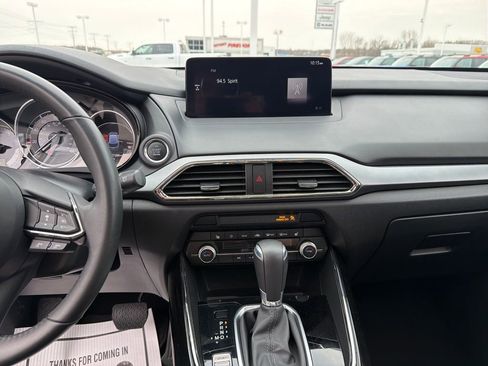 Used 2023 MAZDA CX-9 Touring image 17