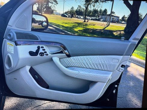 Used 2005 Mercedes-Benz S 55 AMG image 21