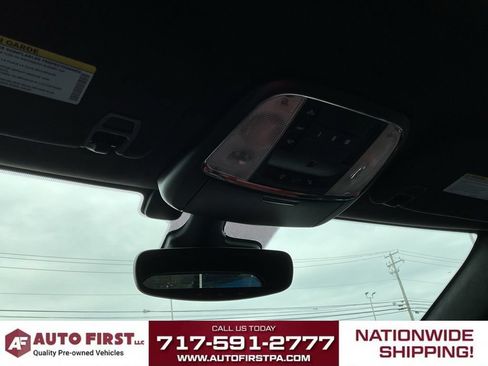 Used 2018 Dodge Durango SRT w/ SRT Interior Appearance Group AWD/4WD image 29