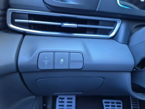 New 2026 Hyundai Elantra SEL Sport FWD image 30