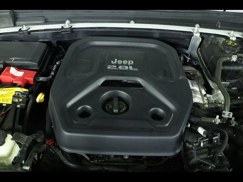 Used 2022 Jeep Wrangler Unlimited Sport image 18