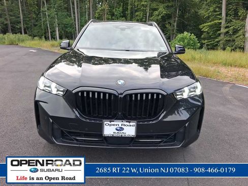 Used 2024 BMW X5 xDrive40i w/ Premium Package AWD/4WD image 8