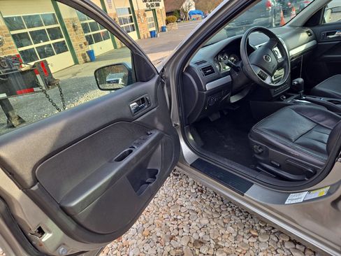 Used 2009 Mercury Milan Premier image 14