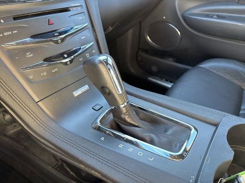 Used 2013 Lincoln MKT Limo image 18