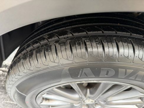 Used 2019 MAZDA CX-5 Touring image 22