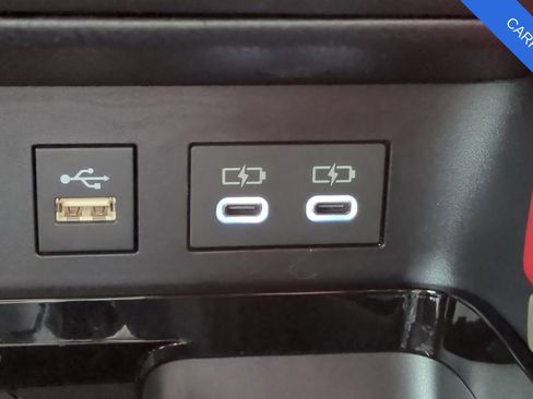 Used 2025 Toyota Camry XSE image 36